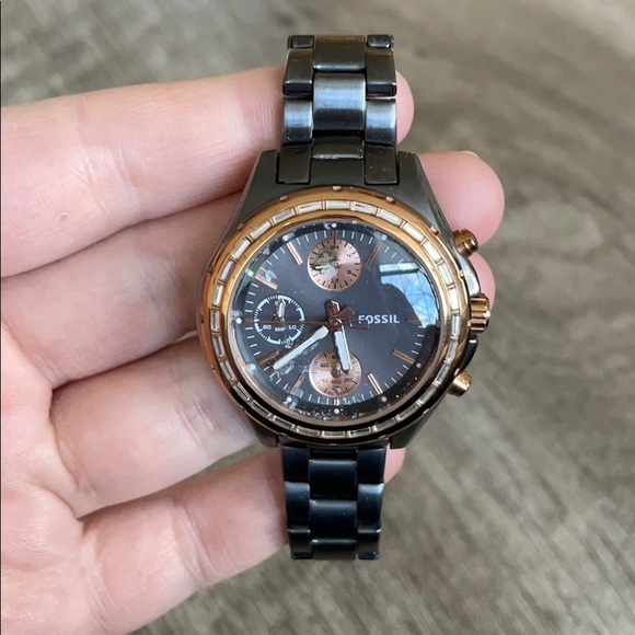 Grey fossil watch main image 2